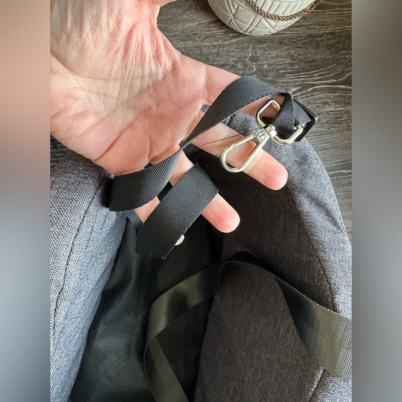 Dog Car Seat for Small Dog Center Console Seat Pet Booster - Picture 15 of 16